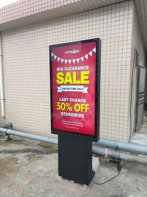 49 นิ้ว 3500nits หน้าจอ LCD นอก IP66 กันน้ํา